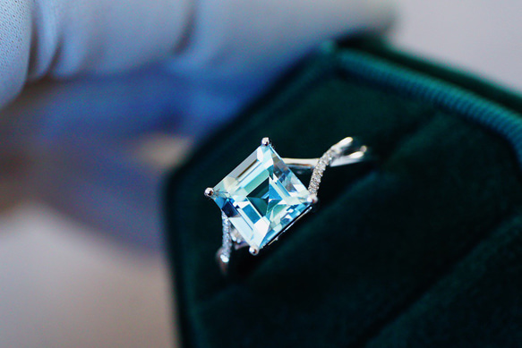 「角形」K18ホワイトゴールド　天然アクアマリン　天然ダイヤモンド　リング　和名藍玉　水宝玉 3月誕生石　幸福・富・聡明 7枚目の画像