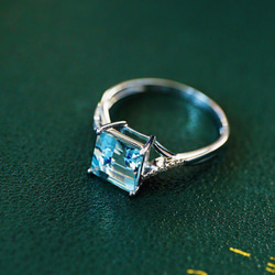 「角形」K18ホワイトゴールド　天然アクアマリン　天然ダイヤモンド　リング　和名藍玉　水宝玉 3月誕生石　幸福・富・聡明 3枚目の画像