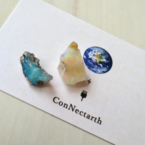 美しい鉱物標本】銀河の欠片のようなオパールの原石 その他アート