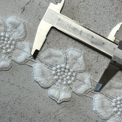 2m コットンケミカルレース 5弁の花柄 モチーフ 日本製 lace-No,173