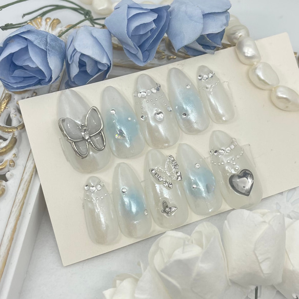 サイズオーダー♡うるうるチーク×バタフライネイルチップ ブルー size  