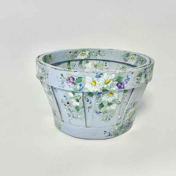 ソフトライラック色の、デイジーと野の花のミニバスケット　トールペイント 1枚目の画像