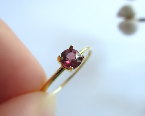 レッドスピネルリングK18WG 0.52ct9号✳︎新8月の誕生 レッドスピネルリングK18WG 0.52ct9号✳︎新8月の誕生