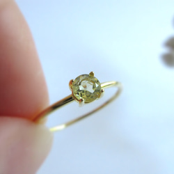 【八月生日石】4毫米高品質「黃色尖晶石」戒指 第6張的照片