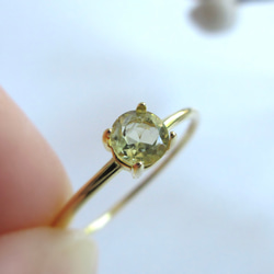 【八月生日石】4毫米高品質「黃色尖晶石」戒指 第1張的照片
