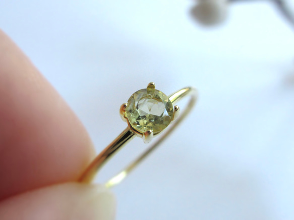 【八月生日石】4毫米高品質「黃色尖晶石」戒指 第1張的照片