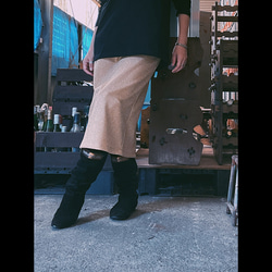 【大人ロックスタイル派手スカート】ゴールドグリッターニットのミモレスカート 1枚目の画像
