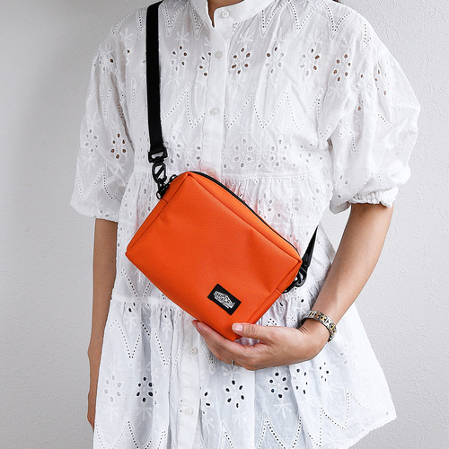 特集掲載》 全8色 撥水ショルダーバッグ 軽量 撥水バッグ スマホ