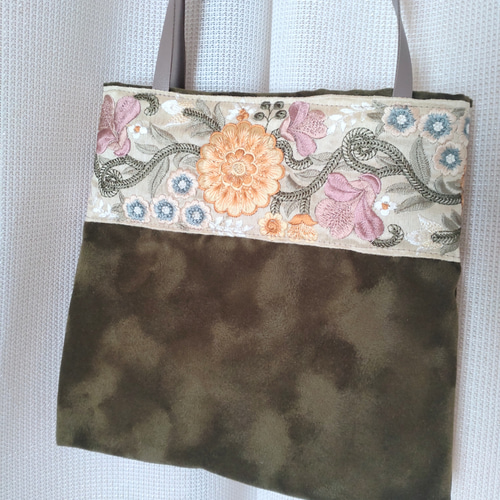 インド刺繍リボンをあしらった合皮肩掛けトートバッグ トートバッグ 涼
