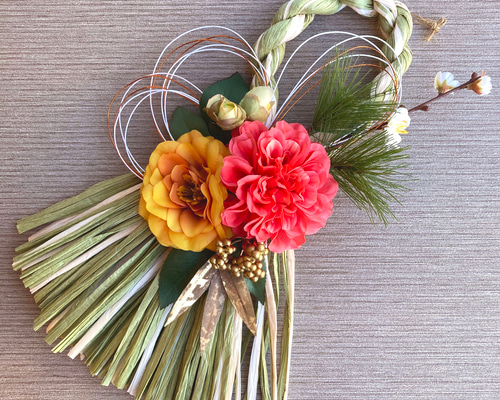 数量限定【お正月】ダリアと椿のタッセル型しめ縄リース グリーン