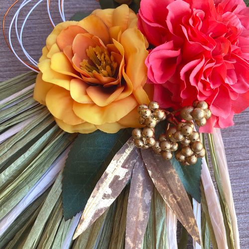 数量限定【お正月】ダリアと椿のタッセル型しめ縄リース グリーン