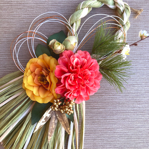 しめ縄リースピンクダリア椿水引