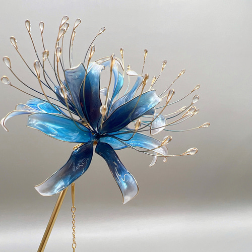 彼岸花のかんざしプラス　立体刺繍風　ワインカラー 彼岸花のかんざしプラス 立体刺繍風 ワインカラー かんざし メノ