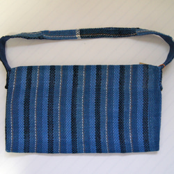 さをり織り　★手織りのハンドバック★  さおり織り　青　ブルー　ストライプ 　一点物　ユニーク　個性的　 3枚目の画像