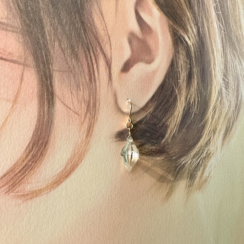 うさねこハンドメイド❇︎フローライトのピアス14kgf うさねこ様専用