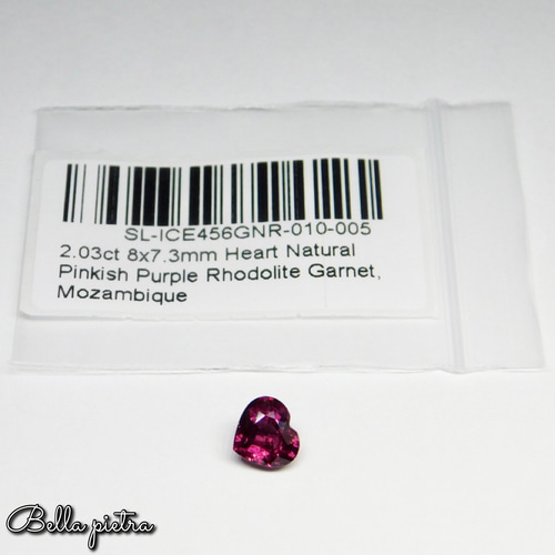 パープルガーネット0.38ct purple garnet モザンビーク産 最高品質天然パープルガーネット（Purple Garnet) オーバル