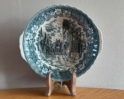 英国の古いサラダボウル ROYAL TUDOR WARE ロイヤルチューダー