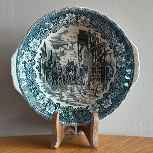 英国の古いサラダボウル ROYAL TUDOR WARE ロイヤルチューダー