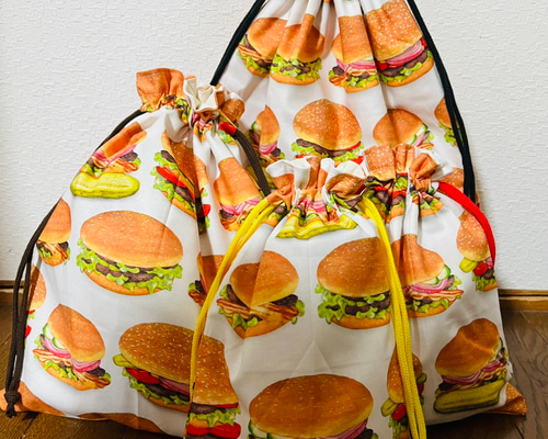 ハンドメイド　巾着袋　ハンバーガー　シュナウザー ハンドメイド 巾着袋 ハンバーガー シュナウザー