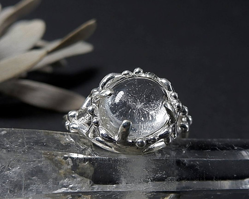 希少　激安　アップルグリーン ダイヤデザインリング 楽天市場】PT900/アップルグリーンダイヤモンドリング/APD0.233ct D0