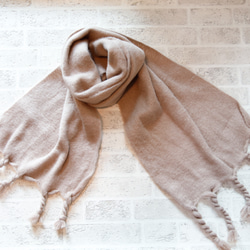 色が選べる ５色展開 ふわもこ素材のオーバーサイズドマフラー ギフトにも ワントーンコーデのアクセントにも◎ 6枚目の画像