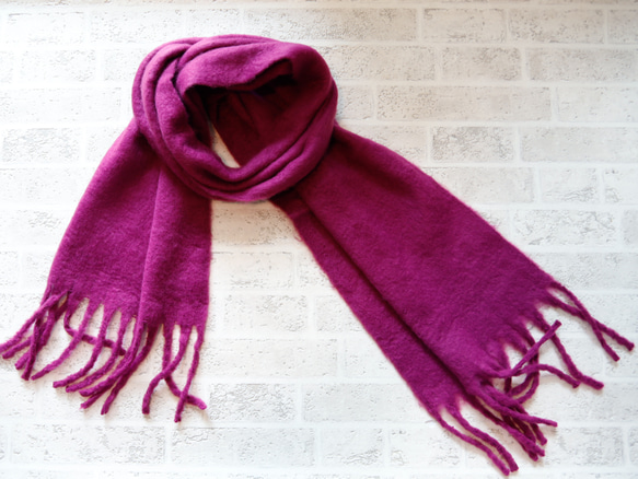 色が選べる ５色展開 ふわもこ素材のオーバーサイズドマフラー ギフトにも ワントーンコーデのアクセントにも◎ 17枚目の画像