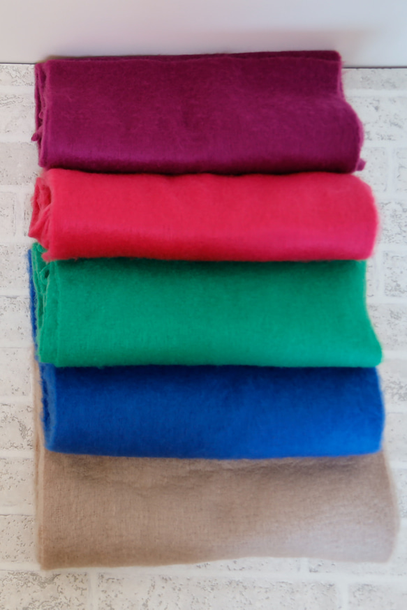 色が選べる ５色展開 ふわもこ素材のオーバーサイズドマフラー ギフトにも ワントーンコーデのアクセントにも◎ 19枚目の画像