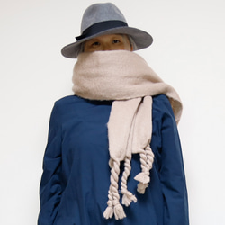 色が選べる ５色展開 ふわもこ素材のオーバーサイズドマフラー ギフトにも ワントーンコーデのアクセントにも◎ 11枚目の画像