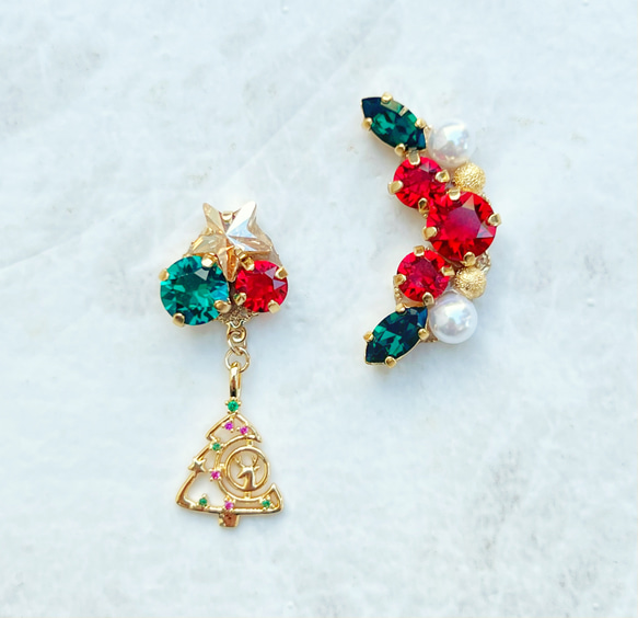 柊とクリスマスツリーのイヤーカフ&ピアス/イヤリング ピアス（その他