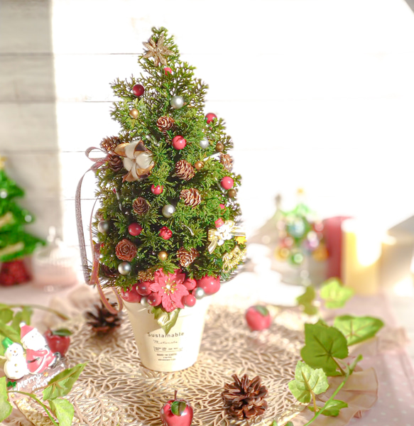喜び溢れる大人可愛いクリスマスツリー♡ 1枚目の画像