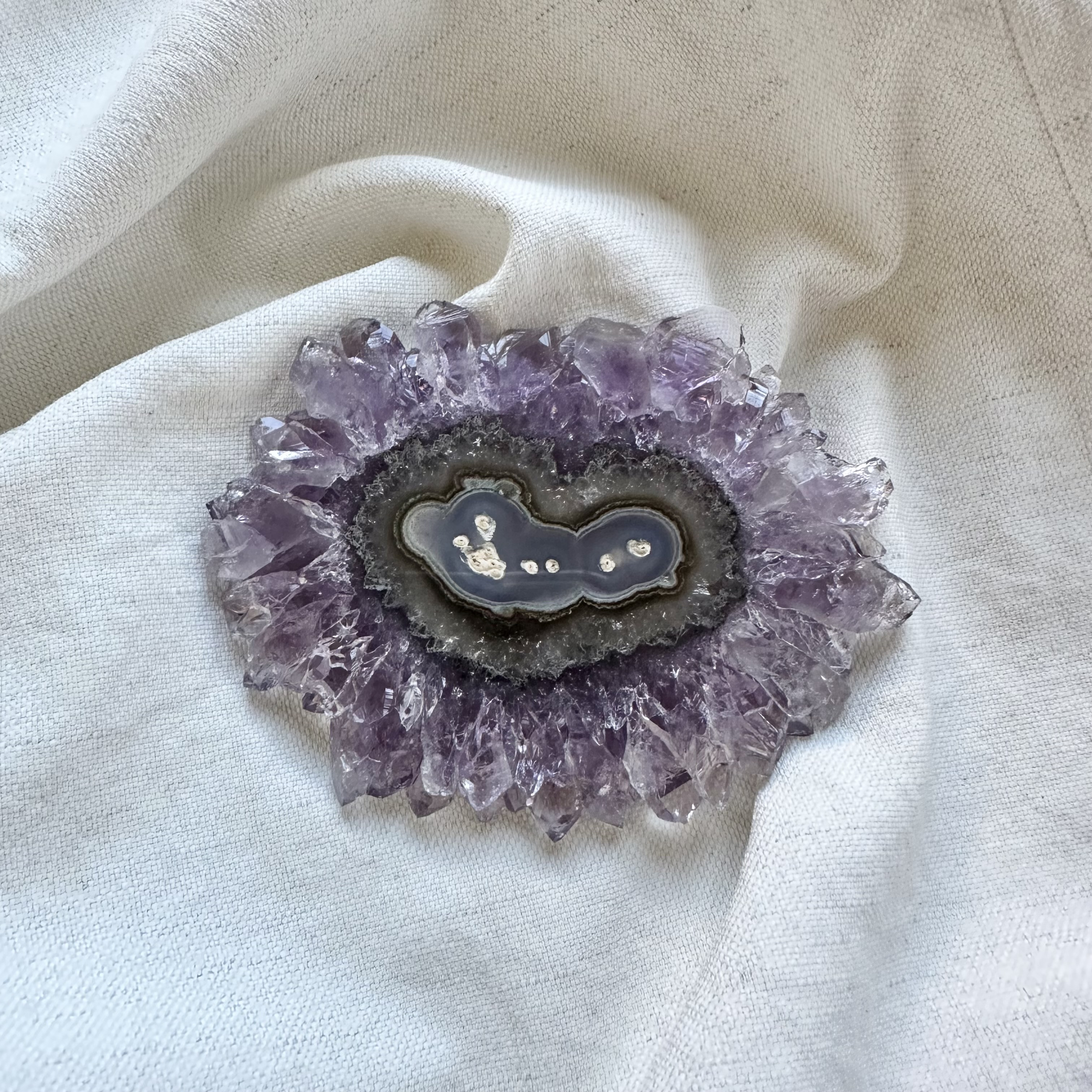 ♡フラワーアメジストとパワーストーン原石置物♡ No.876 高品質 フラワーアメジスト その他置物 SAKURA STONE 通販