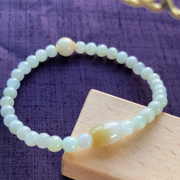 ミャンマー産天然A貨本翡翠ネコの手氷種ブレスレット