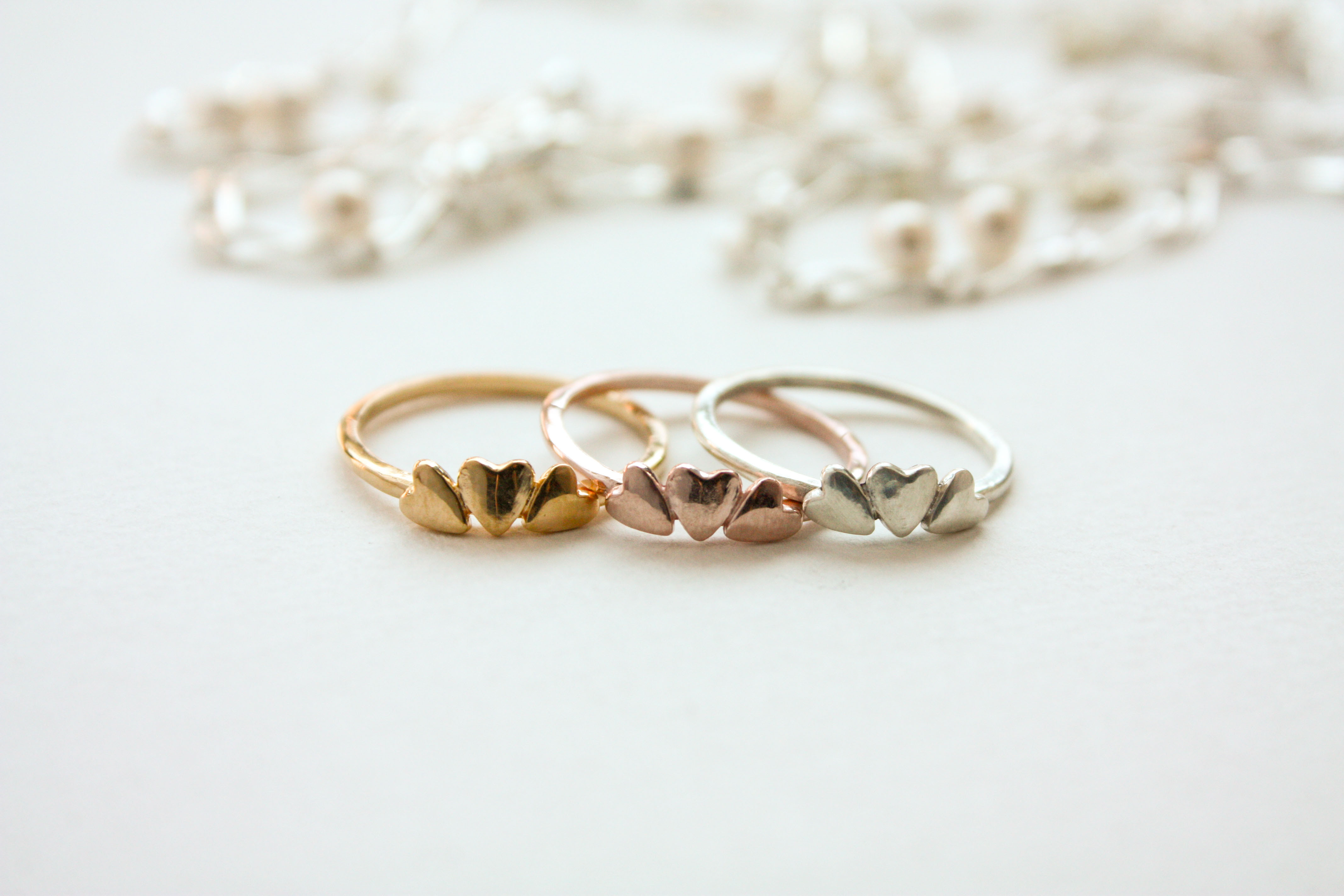 女性らしく美しく】K18PG ベイビーパールブレスレット 散りばめる 