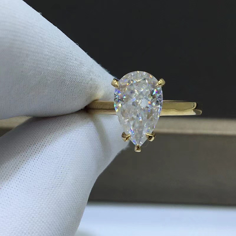 newデザイン】ペアシェイプ モアサナイトダイヤリングK18WG