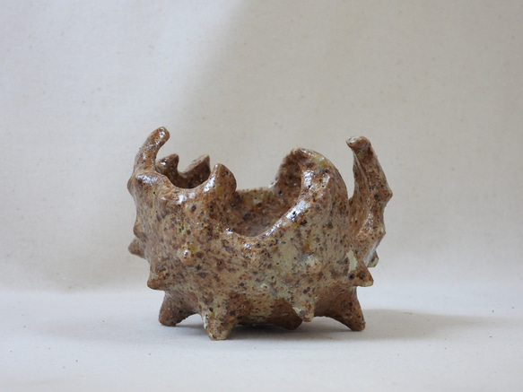 ナチュラルカラー(棘棘)香立て付き陶製ボウル 1枚目の画像