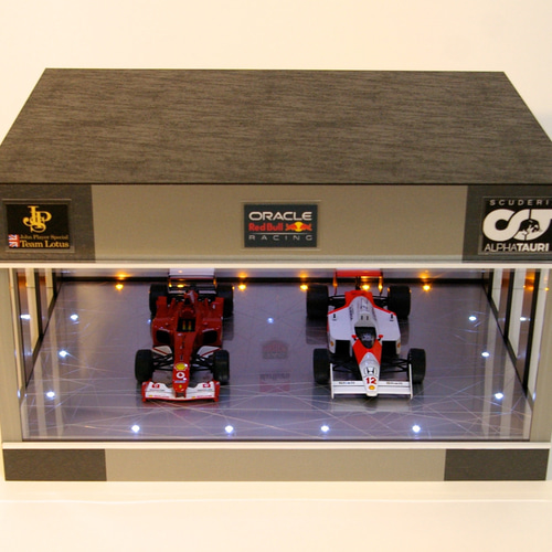 1/18、2台展示可・Gシルバー・ディスプレーBOX / ネオジオラマ 