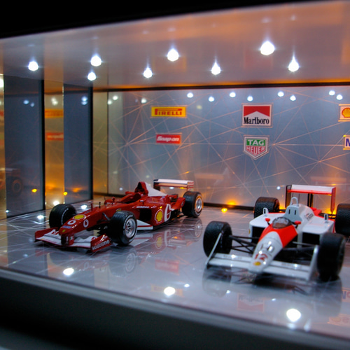1/18、2台展示可・Gシルバー・ディスプレーBOX / ネオジオラマ 