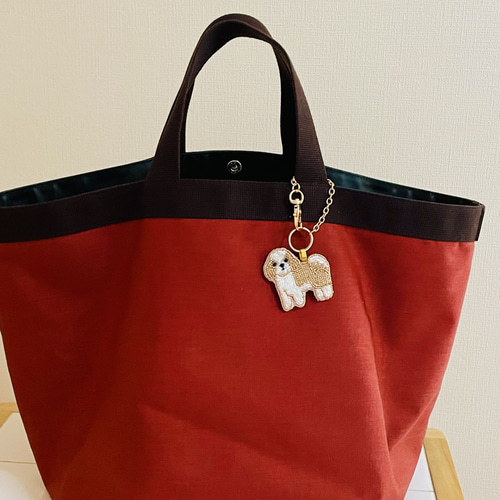 再制作】ビーズ刺繍のうちの子バッグチャーム・シーズー バッグ