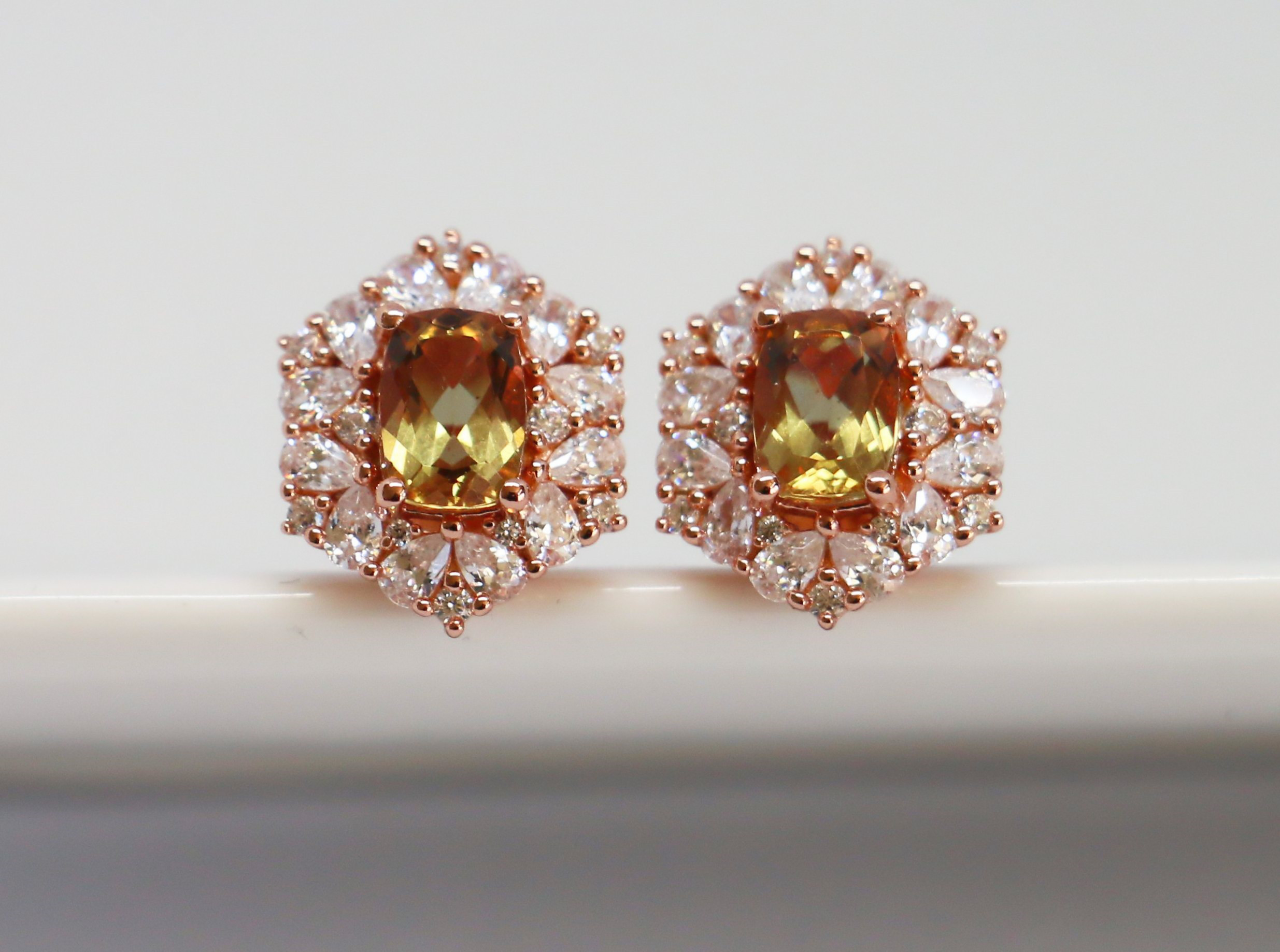 ズルタナイト・キュービックジルコニアピアス　ローズGP 両耳　2点セット