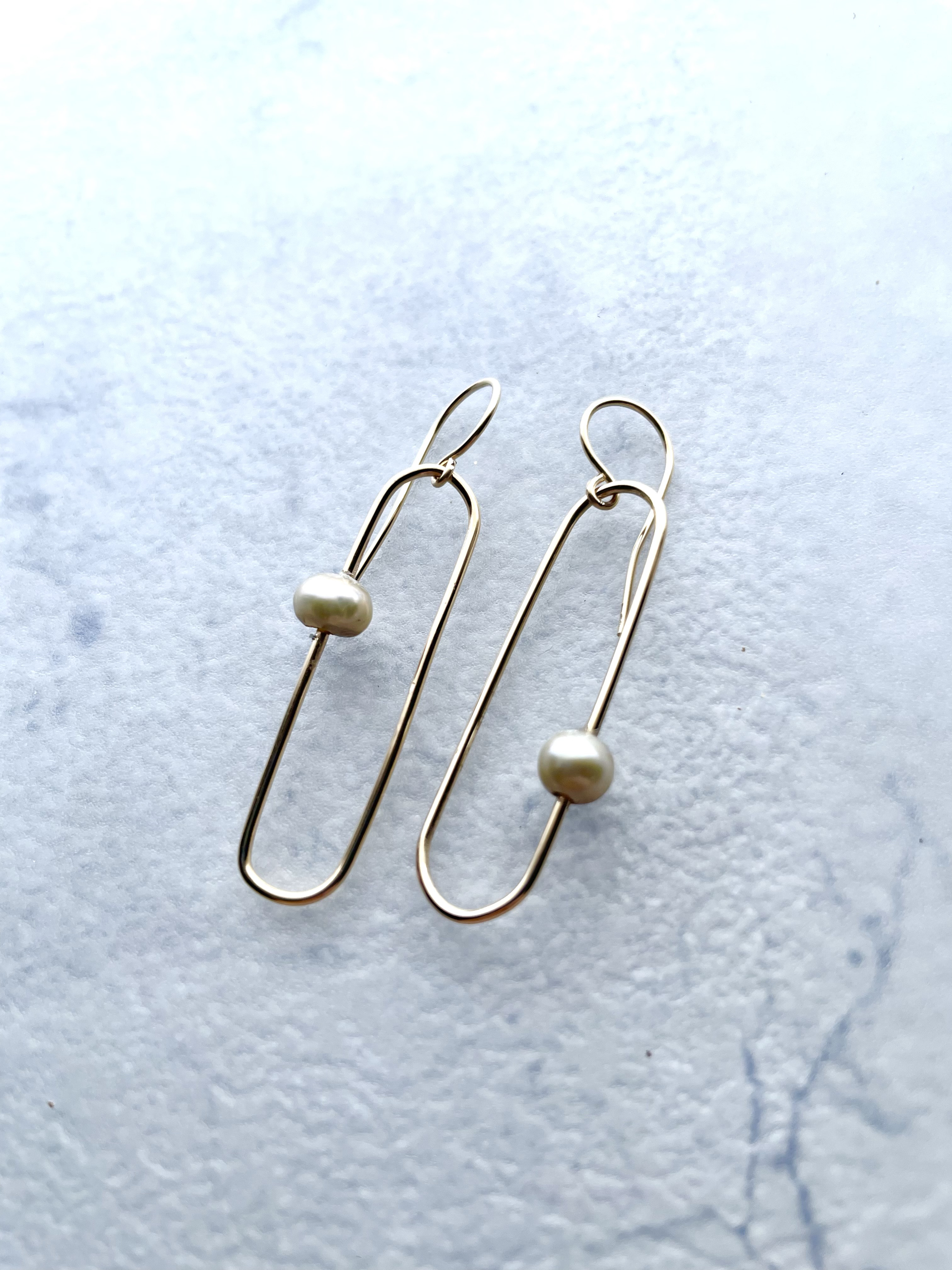 淡水パールのシンプルピアス　１４ｋｇｆ　シンプル　ギフト　プレゼント　シック