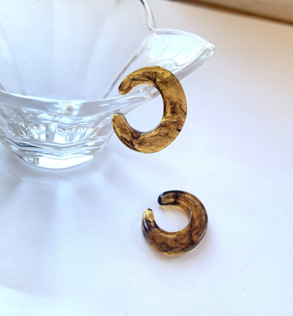 ❤️お得セット❤️  べっ甲カラー　樹脂　イヤーカフ　　　　　Cフープ　両耳用♪ 2枚目の画像