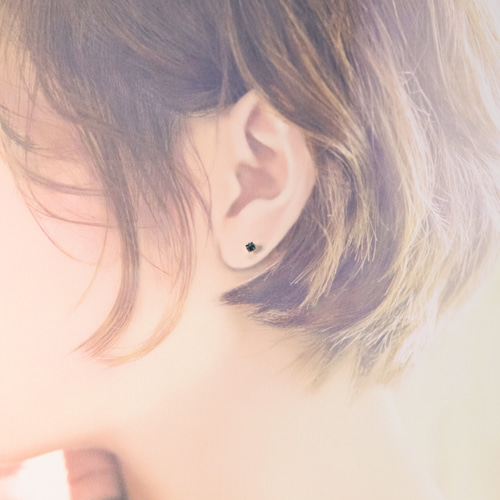 14KGF ロンドンブルートパーズ 天然石 スクエア 一粒 3mm ピアス