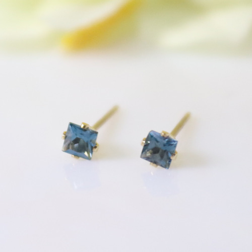 14kgf ロンドンブルートパーズ♡ 14KGF ロンドンブルートパーズ 天然石 スクエア 一粒 3mm ピアス