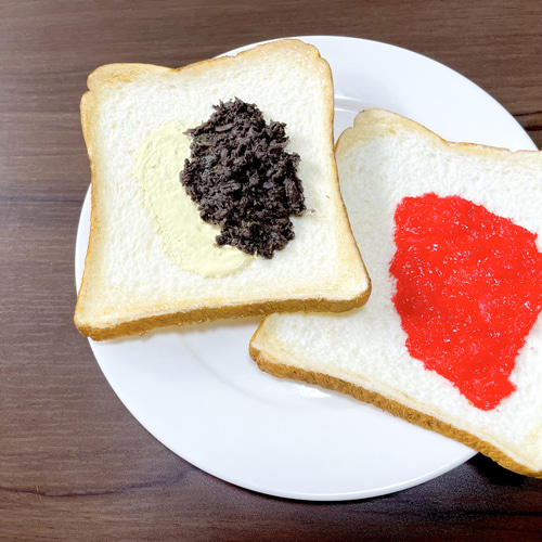 パン 食品サンプル 特注品 まとめ売り バスケット＋ぶどうリース付 ハンドメイド 4ヶ月待ち】食パンパスケース パスケース・定期入れ kanapei 通販