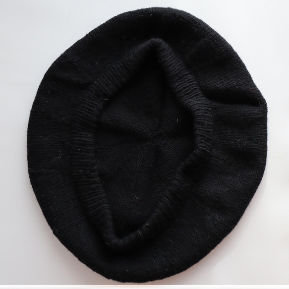 【送料無料】手編みのベレー帽 3枚目の画像