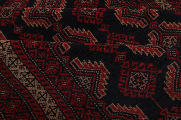 部族の伝統モチーフが特徴的なオリジナルトルクメン　オールド手織り絨毯　ヴィンテージラグ　127x177cm　＃57 5枚目の画像