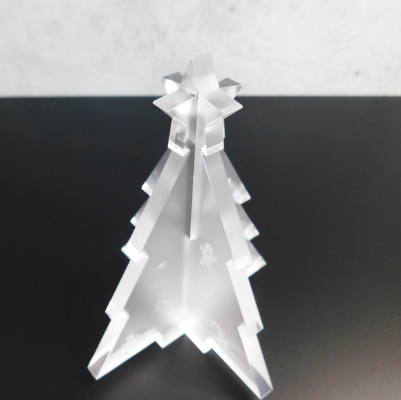 【送料無料】　Sサイズ　アクリルクリスマスツリーオーナメント彫刻入り　置物　オブジェ 4枚目の画像