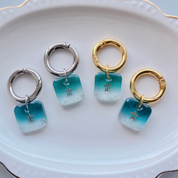 ホヌスクエア・海キーホルダー＊グラデーション ウミガメ 沖縄 プチ