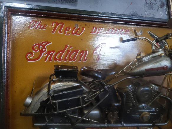 アメリカンな部屋  3D アンティークボード  アメリカンバイク インディアン  ブリキカー  店舗什器  壁掛け看板 5枚目の画像