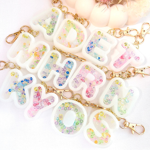 レジンイニシャルOriginalパーツ⭐️オーダーのみ1個150円対応出来ます⭐️